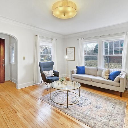 Cozy 3Br Home By Ingersoll Restaurant Scene Des Moines Exterior foto