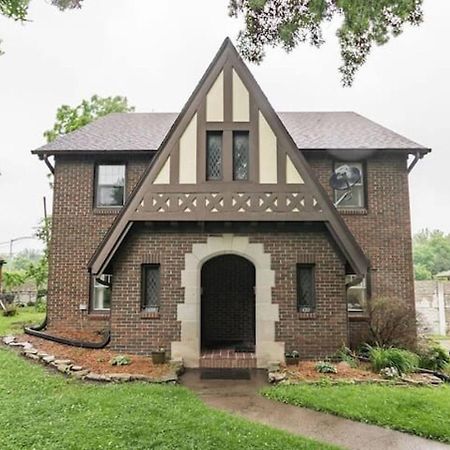 Cozy 3Br Home By Ingersoll Restaurant Scene Des Moines Exterior foto