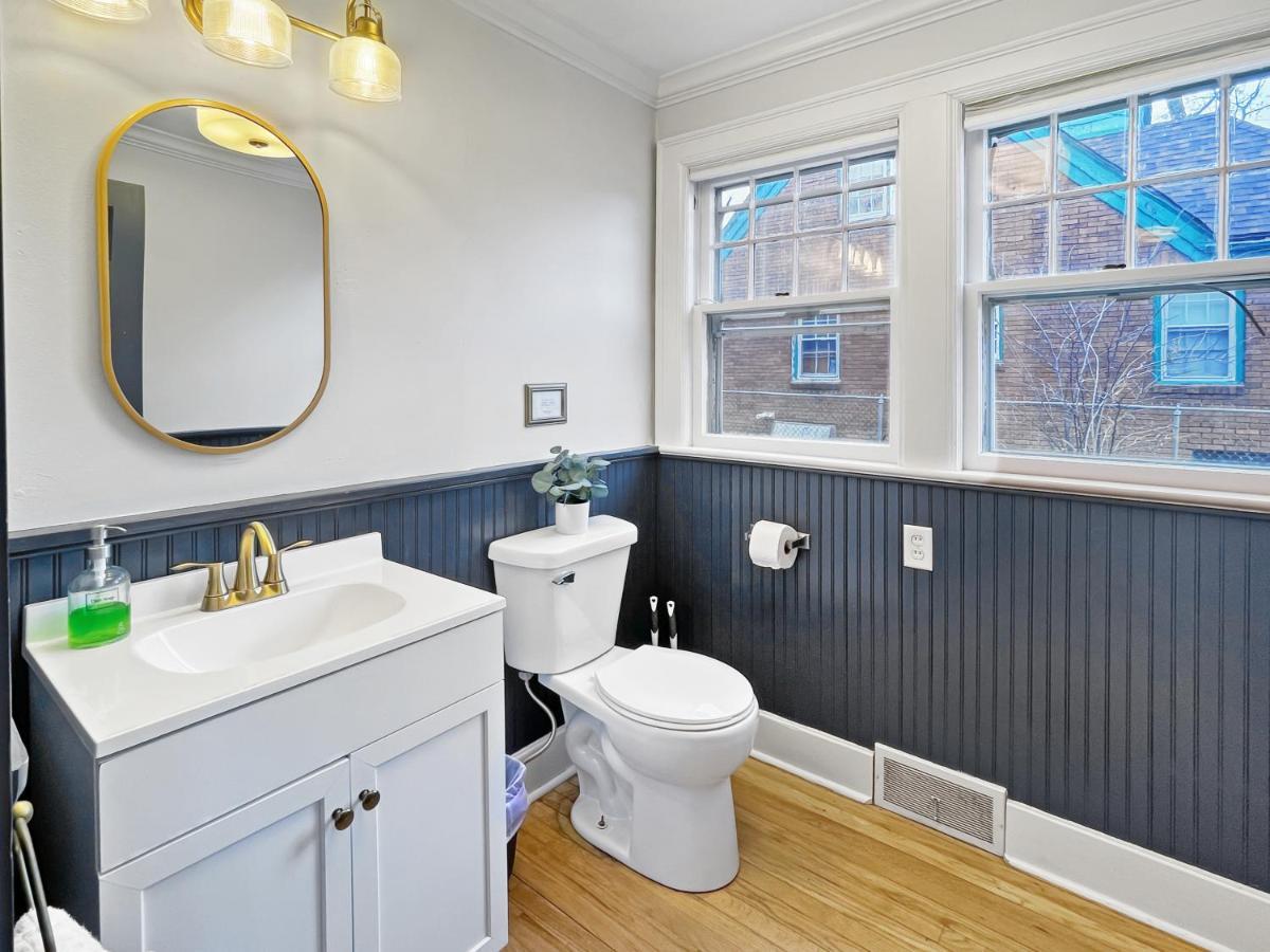 Cozy 3Br Home By Ingersoll Restaurant Scene Des Moines Exterior foto