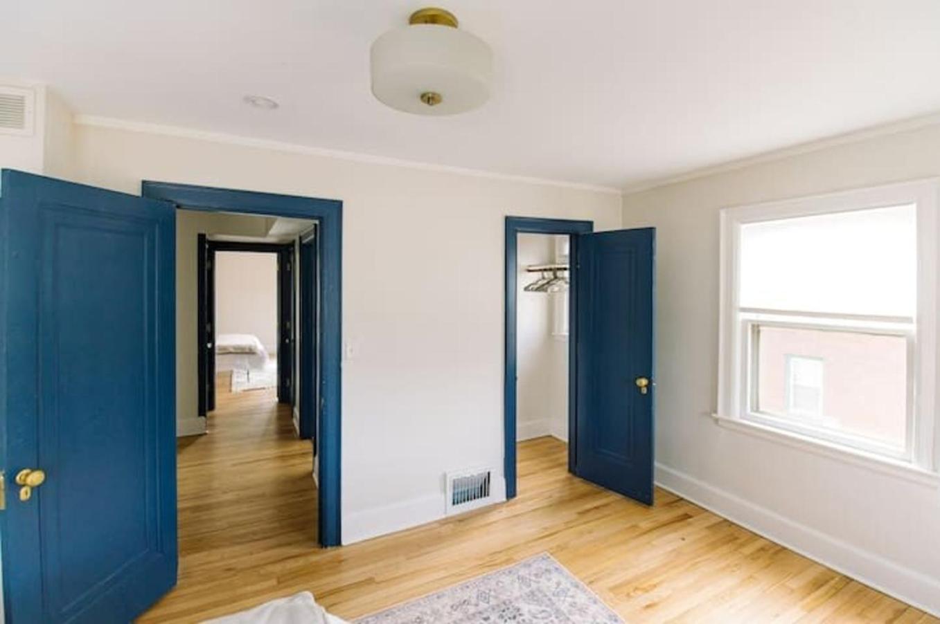 Cozy 3Br Home By Ingersoll Restaurant Scene Des Moines Exterior foto